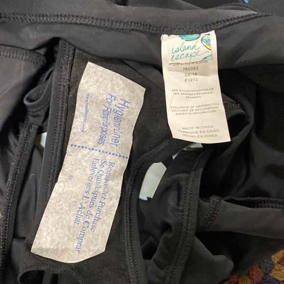 NWoT Island escape 2 piece swim suit size 6 - Picture 3 of 7